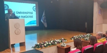 eu-egitim-fakultesinde-i-ulusal-yerel-ve-sozlu-tarih-arastirmalari-ogrenci-sempozyumu-basladi.jpg