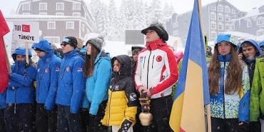 42-uluslararasi-uludag-fis-cocuk-kupasi-basladi.jpg