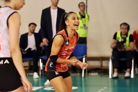 eczacibasi-dynavit-axa-sigorta-kupa-voley-playoff-karsilasmasi-hazirliklarini-tamamladi.jpg