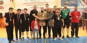 geyvede-turnuvanin-sampiyonu-genclik-merkezi.jpg