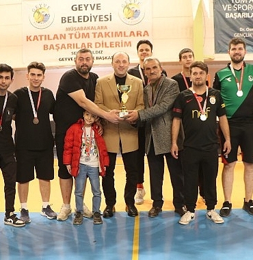 geyvede-turnuvanin-sampiyonu-genclik-merkezi.jpg