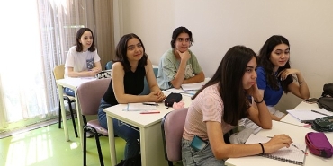 zeyrek-ogrencilerimizi-egitim-merkezlerimize-davet-ediyoruz.jpg