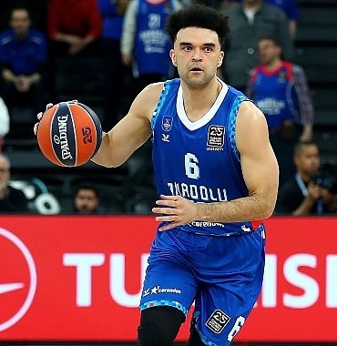 anadolu-efes-spor-kulubu-turkish-airlines-euroleaguein-25-yilina-ozel-90lar-nostalji-formasi-ile-parkeye-cikti.jpg