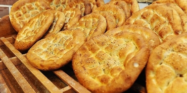 askida-pide-dayanismasi-ramazan-bereketini-cogaltiyor.jpg