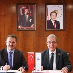 deu-ve-izmir-cumhuriyet-bassavciligi-arasinda-denetimli-serbestlik-protokolu.jpg