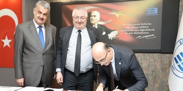 edremit-belediyesi-ile-altinoluk-myo-arasinda-egitim-is-birligi.jpg