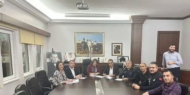 gencay-mujdeyi-verdi-belediyede-en-dusuk-isci-maasi-38-023-tl-oldu.jpg