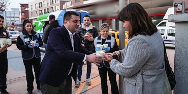 torbali-belediyesinden-iftara-yetisemeyenlere-corba-ikrami.jpg