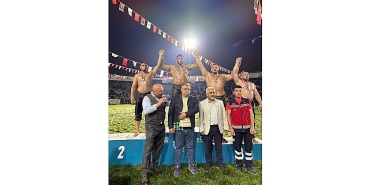 kemer-belediye-gurescisi-ucuncu-oldu.jpg