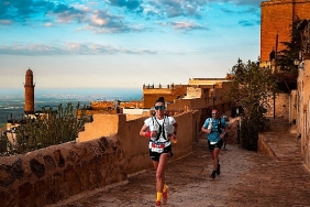mezopotamyanin-kalbinde-essiz-bir-yaris-deneyimi-intersport-mezopotamya-trail-run.jpg