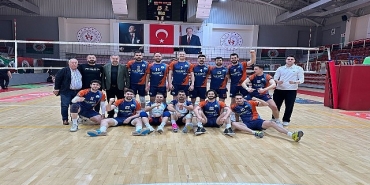 osmangazi-belediyespor-2-lig-icin-sahaya-cikiyor.jpg