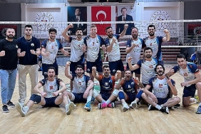 osmangazi-belediyespor-erkekler-voleybol-2-ligine-yukseldi.jpg