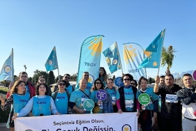 tegv-runtalya-maratonunda-kosucularini-ariyor.jpg