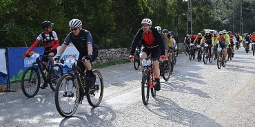 trans-taurus-dag-bisikleti-etap-yarislari-devam-ediyor.jpg