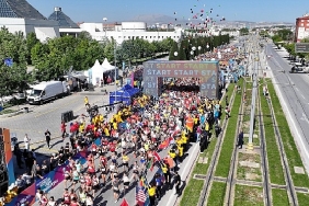 4-uluslararasi-konya-yari-maratonu-turkiyeden-ve-dunyadan-sporculari-bulusturdu.jpg