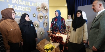 baskan-buyukakina-duygu-dolu-mektup.jpg