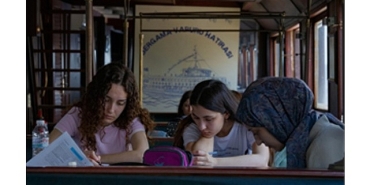 bergama-vapuru-gencler-icin-demir-atti-rotamiz-universite.jpg