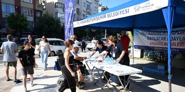 baskan-cercioglu-universite-adaylarinin-yaninda.jpg