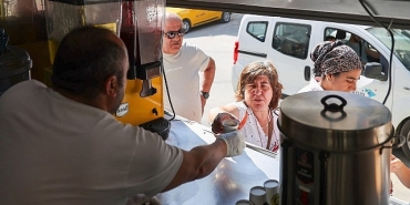 buca-belediyesinden-lgsye-giren-ogrenciler-ve-ailelerine-ikram.jpg