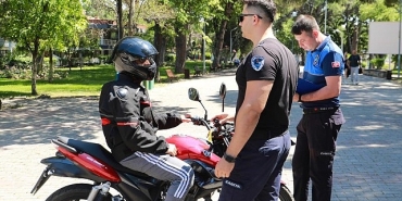 burhaniye-belediyesi-zabita-trafik-ekiplerinden-siki-denetim.jpg