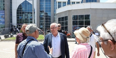 edremitte-ferdi-zeyrek-anisina-lokma-hayri.jpg