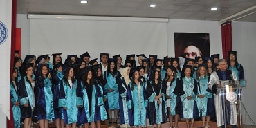 eu-odemis-saglik-bilimleri-fakultesinde-mezunlar-sektore-ugurlandi.jpg
