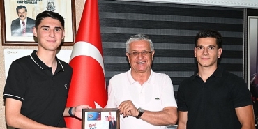 genclik-meclisinden-baskan-topalogluna-ziyaret.jpg