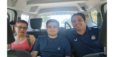 izmir-buyuksehir-belediyesi-zabita-ekipleri-yksye-giren-ogrenciler-icin-yardima-kostu.jpg
