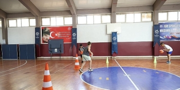 baskan-cercioglundan-cocuklara-yaz-tatilinde-spor-destegi.jpg