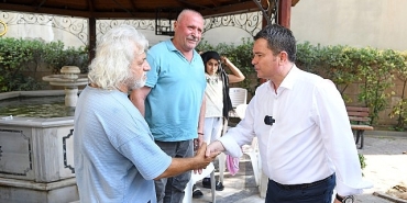 baskan-erkan-aydin-kucukbaliklida-vatandasla-bulustu.jpg