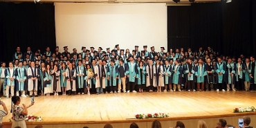 ege-universitesi-muhendislik-fakultesi-40-donem-mezunlarini-gururla-ugurladi.jpg