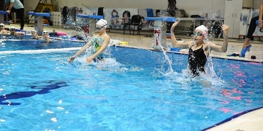 karsiyakada-spor-dostluk-ve-eglence-bir-arada.jpg