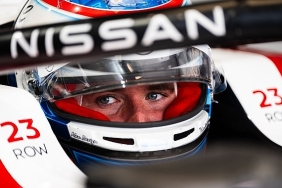 nissan-formula-e-takimindan-oliver-rowland-berlin-e-prixde-formula-e-dunya-sampiyonlugunu-ilan-etti.jpg