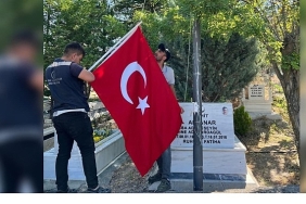 sehit-mezarliklarina-vefa-dokunusu.jpg