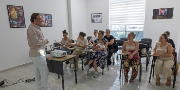 yenisehir-belediyesinin-anne-ve-cocuk-egitimleri-suruyor.jpg