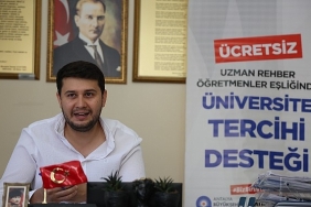 antalya-buyuksehir-belediyesi-universite-adaylarinin-yaninda.jpg