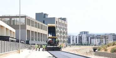 balkan-mahallesinde-yollar-asfaltlaniyor.jpg