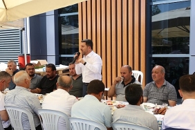 baskan-ari-sanayi-esnafiyla-bir-araya-gelerek-sohbet-etti.jpg
