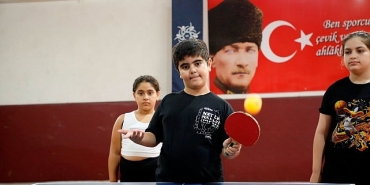 baskan-cercioglunun-gelecegin-sporcularina-destekleri-devam-ediyor.jpg