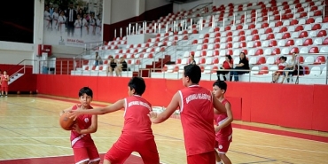 bayraklida-3-bin-77-kisi-yaz-spor-okullarinda-bulustu.jpg