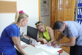 bayraklida-8-bin-379-sokak-hayvani-tedavi-edildi.jpg