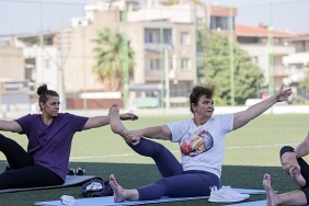 bucali-kadinlardan-yoga-derslerine-yogun-ilgi.jpg