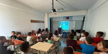 burhaniye-belediyesinden-ogrencilere-cevre-egitimi.jpg