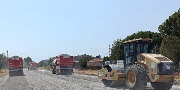 buyuksehirden-13-bin-ton-asfalt-55-kilometre-sathi-kaplama.jpg