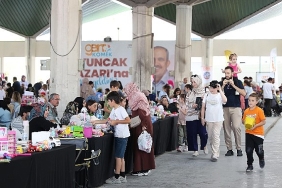 cocuklar-genc-komek-2-el-oyuncak-pazari-ile-farkindalik-kazaniyor.jpg