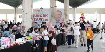 cocuklar-genc-komek-2-el-oyuncak-pazari-ile-farkindalik-kazaniyor.jpg