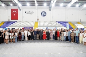 ege-universitesi-17-tercih-gunleri-basariyla-tamamlandi.jpg