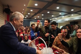 eu-egitim-fakultesi-yeni-ogrencilerini-bekliyor.jpg