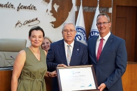 eu-spor-bilimleri-fakultesinde-spor-yoneticiligi-bolumu-de-akredite-oldu.jpg
