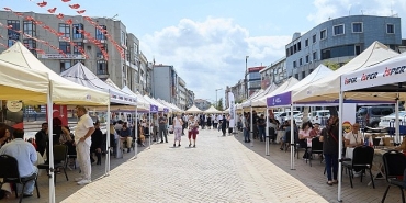ibbnin-maltepedeki-kariyer-fuari-yogun-ilgi-gordu.jpg